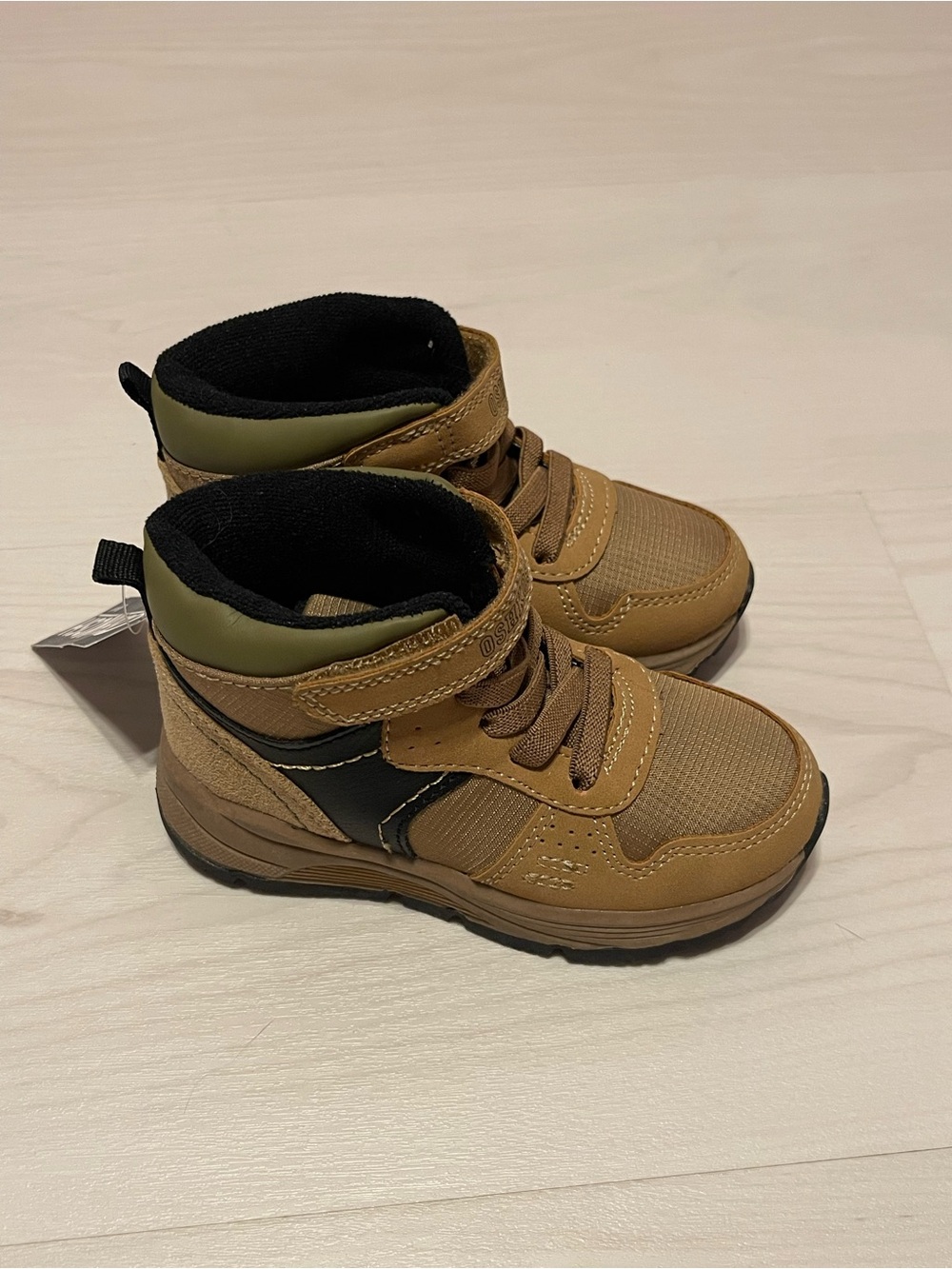 OshKosh B'gosh Brown and Black Kids Ankle Boots